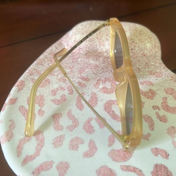 Michael Kors* Champagne Gold Sunnies EUC display picture 3